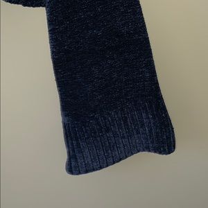 Hollister Sweaters - Cropped velvet sweater Hollister Sweaters - Cropped velvet sweater